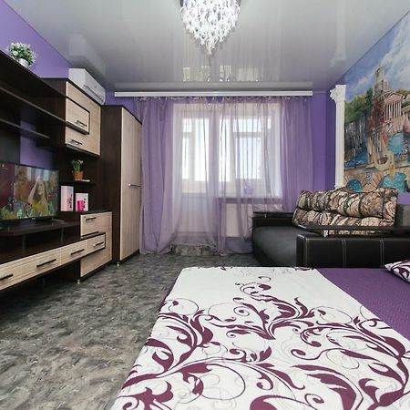Vip Apartmens Faraon On Illinskaya 1 Floor Sumy Exterior photo