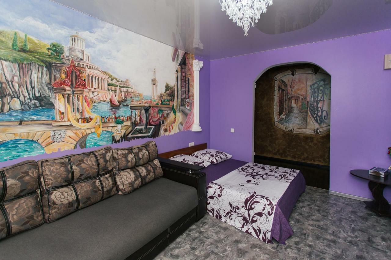 Vip Apartmens Faraon On Illinskaya 1 Floor Sumy Exterior photo
