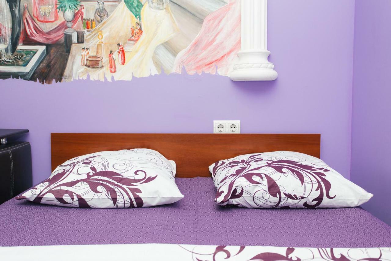 Vip Apartmens Faraon On Illinskaya 1 Floor Sumy Exterior photo